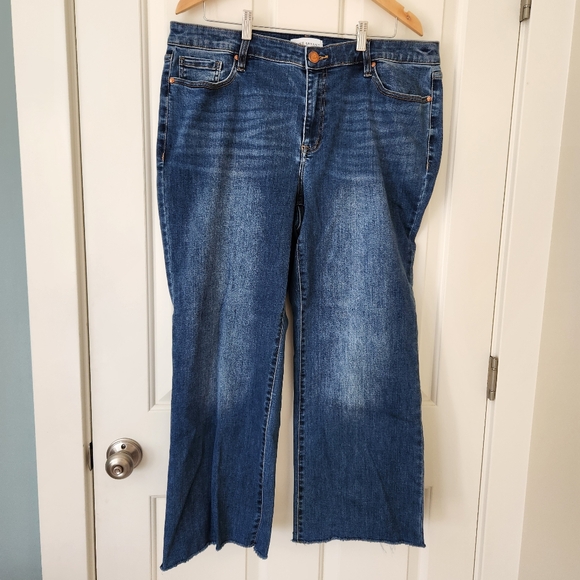 Lane Bryant Jeans Mid Rise Bootcut Blue Flex Magic Waistband Frayed Casual 18 - Picture 2 of 13